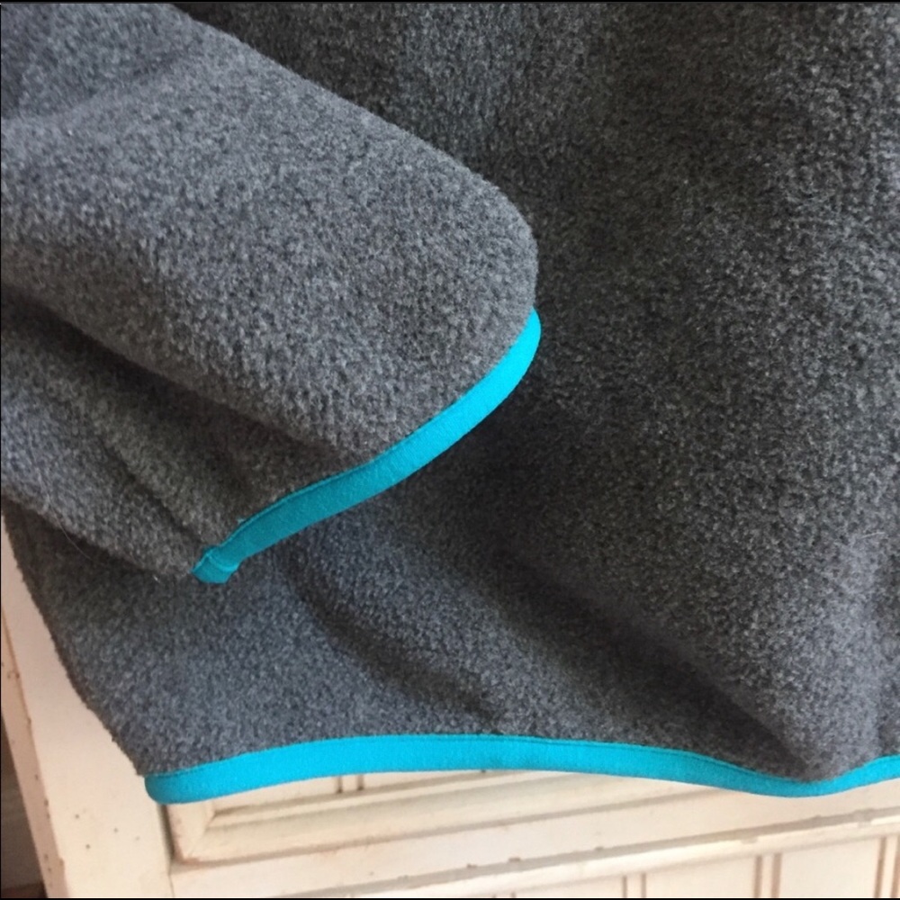 LIKE NEW Patagonia Synchilla Pullover - Picture 4 of 5